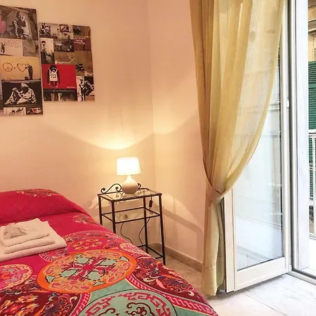 Casa G&g Pignasecca 2 Nel Cuore Di Neapel